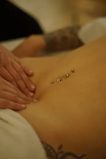 Massage drainant abdominal